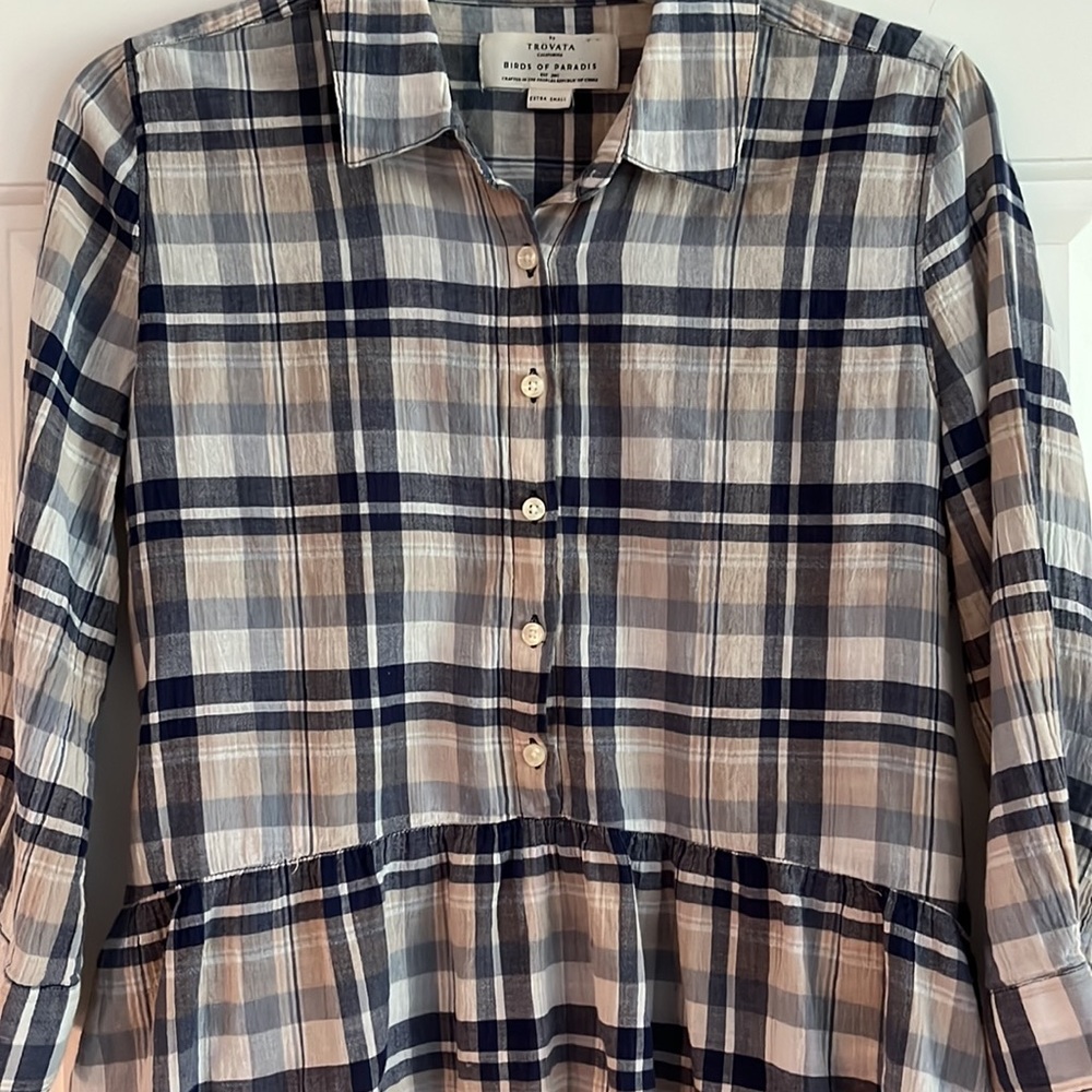 High low Ruffled Hem Plaid Blouse-Birds of Paradis -by Trovata of California - Picture 4 of 7